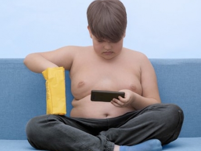 Çocuklarda Obezite ve Fazla Kilo: Nedenleri ve Yönetimi